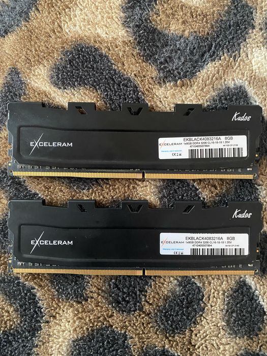 Оперативна памьять DDR4 Exceleram 16gb 3200