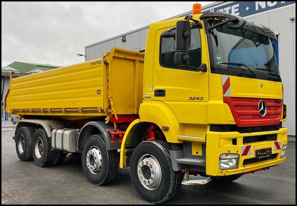 Wywrotka 8x4 Mercedes Axor 3243 Bordmatic