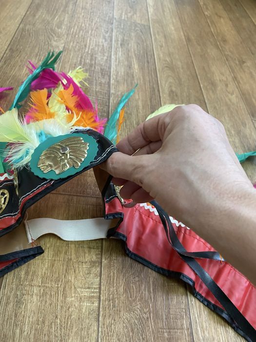 Костюми Індіанця , Клоуна, воїна УПА,, Лиса 8/10 років