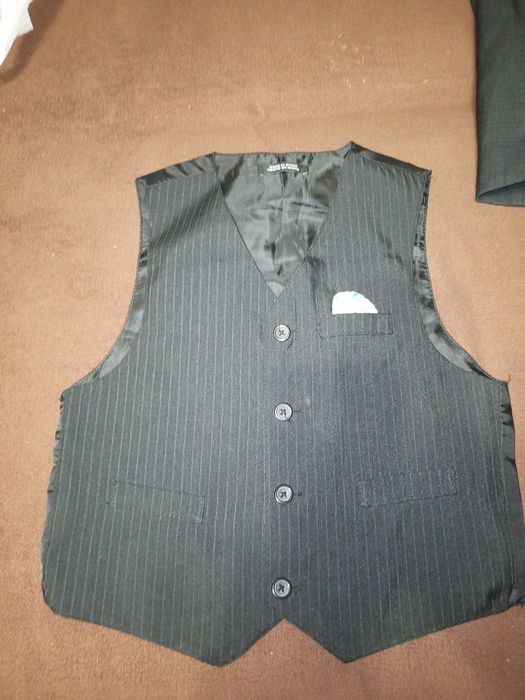 Продам костюм детский