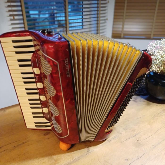 Akordeon włoski Galanti 120 basów 4/5 chóry