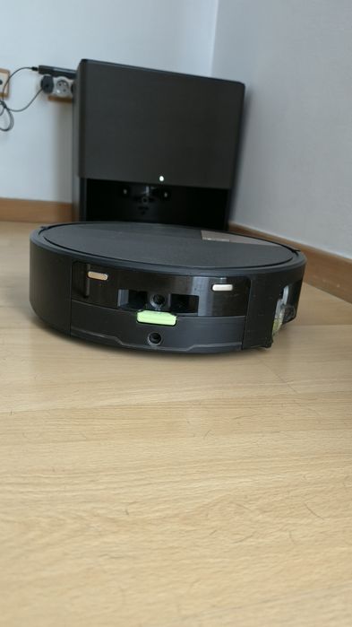 iRobot Roomba Max 775 Combo base AutoWash multifuncional