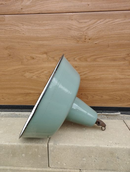 Starodawna lampa wisząca