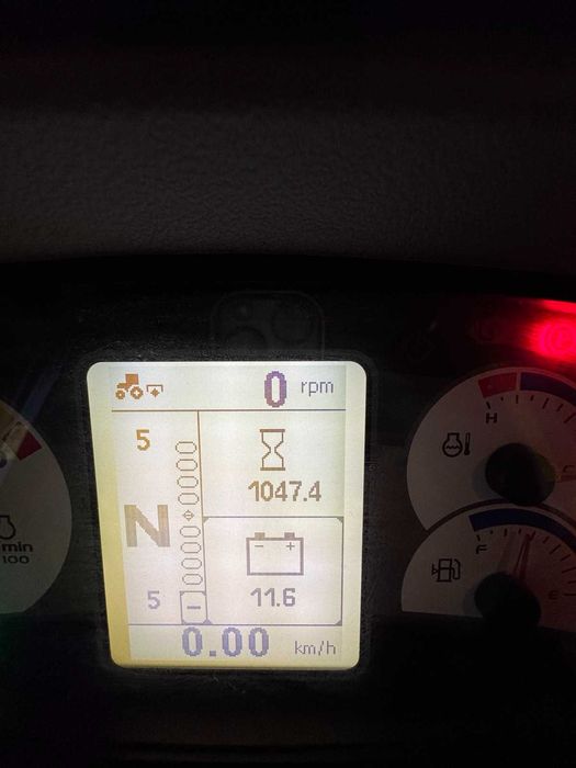 Трактор NewHolland T5.110 S