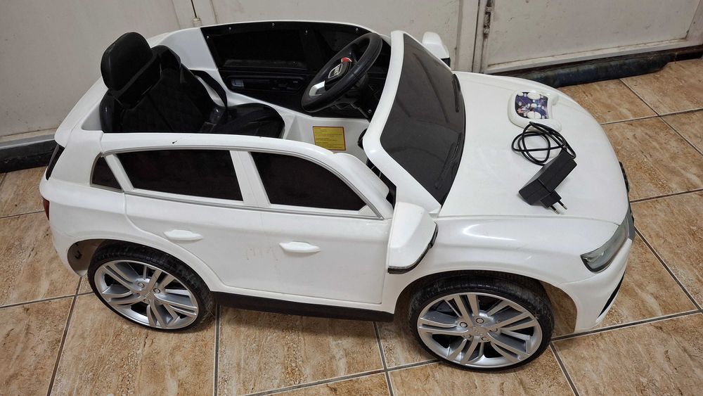 Carro eletrico Infantil AUDI Q5