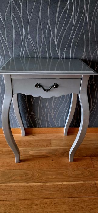 Dois aparadores 120 cm e 55 cm