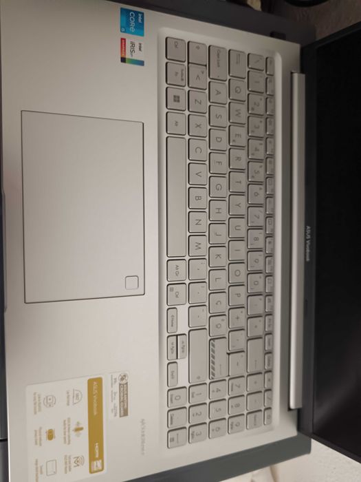 Asus vivobook 15
