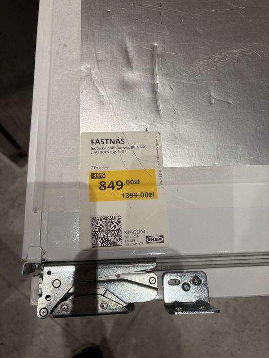 Lodówka podblatowa do zabudowy ikea Fastnas