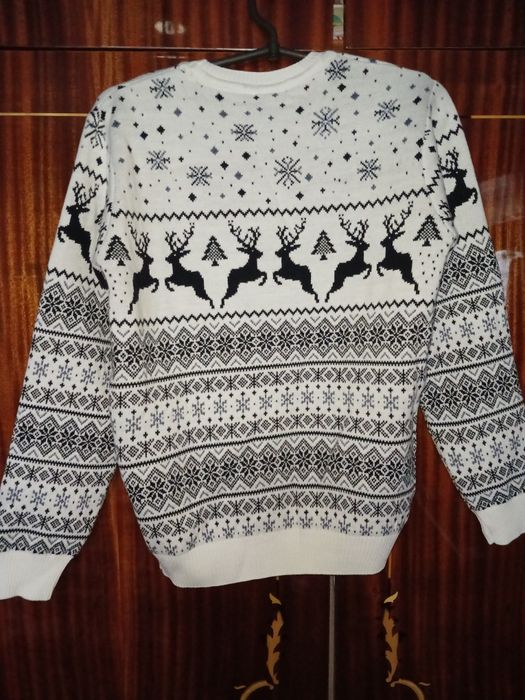 Светр з новорічним малюнком М