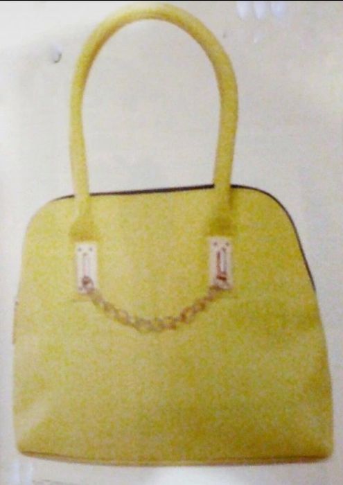 Torebka Adley Chain Kettle Bag