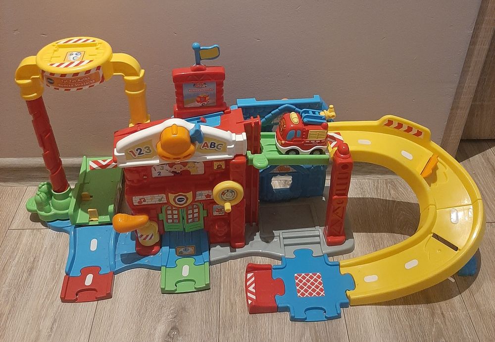 Tutut autka remiza strażacka