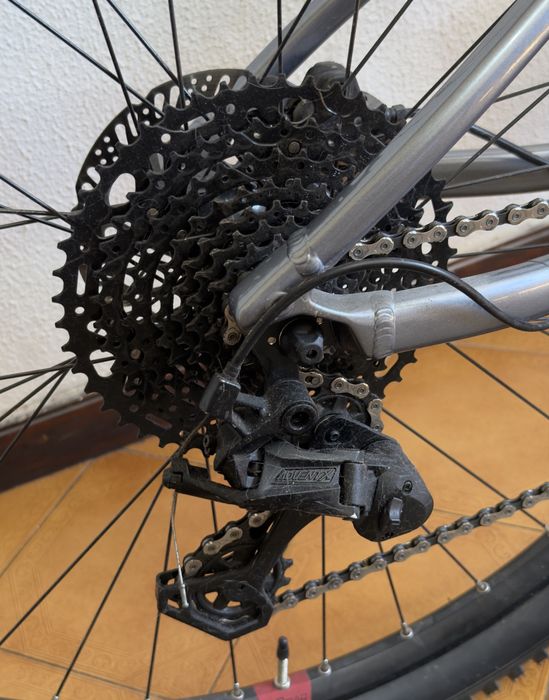 ROCKRIDER EXPL 520 29” – Cinzento