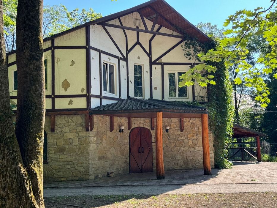 Продаж ресторану в Кельменцях