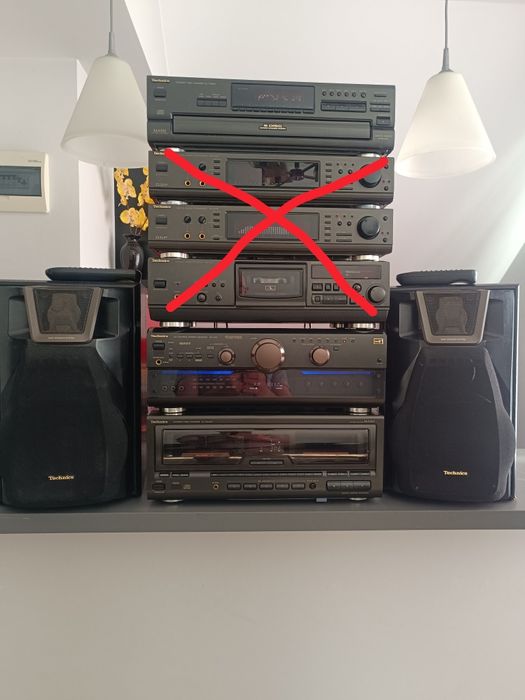 Technics wieża z kolumnami.