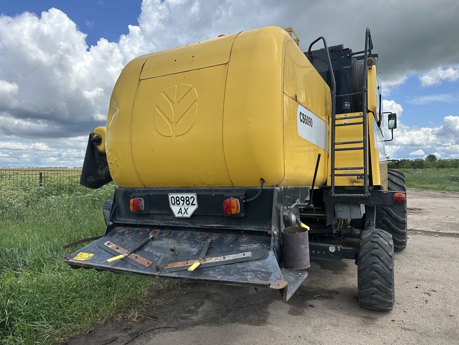 Продається комбайн New Holland CS 6090