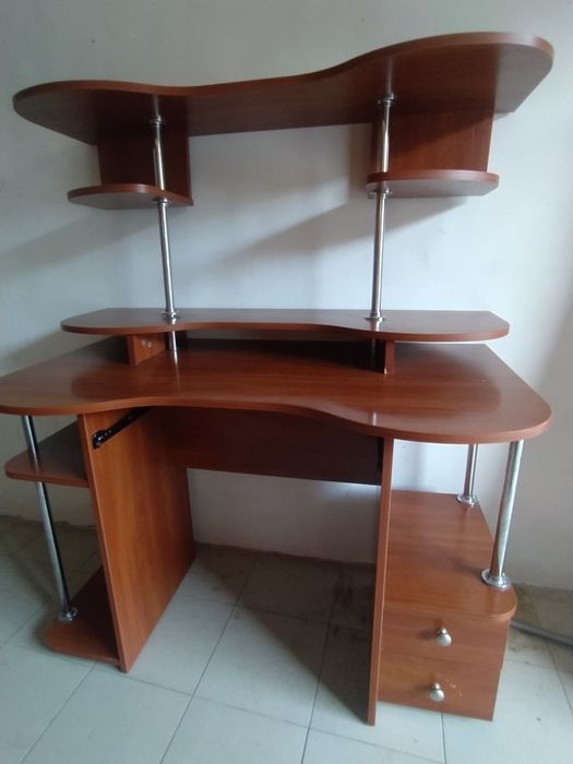 Стол компьютерный 120*60см