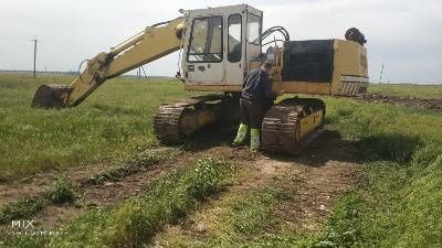 Продам екскаватор Liebherr 912