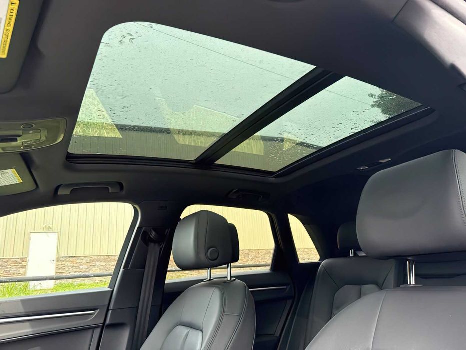 Audi Q3      2020