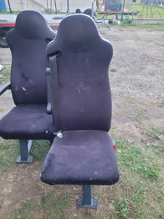 Fotel pojedynczy  na szynę do busa
