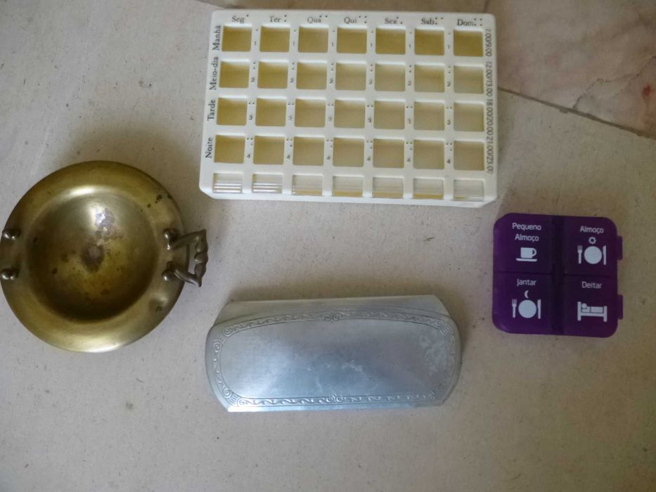 Caixas para  comprimidos e outros