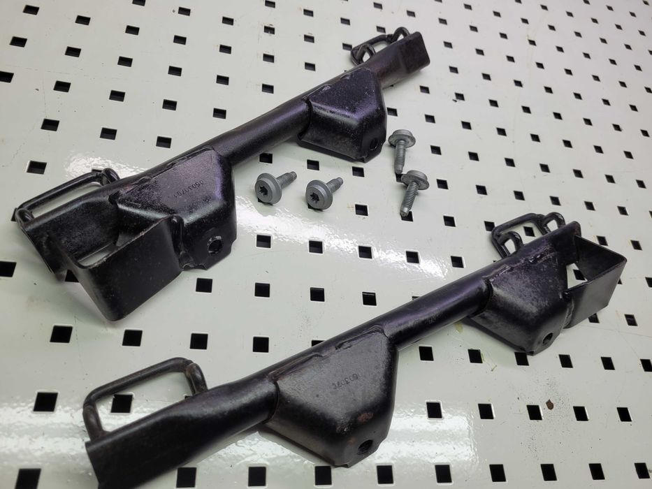 Mocowanie Isofix Audi OE A4 B6 B7 A6 C6 Seat Exeo Lewy + Prawy 8E0.813545B 8E0.813546B komplet śrubki