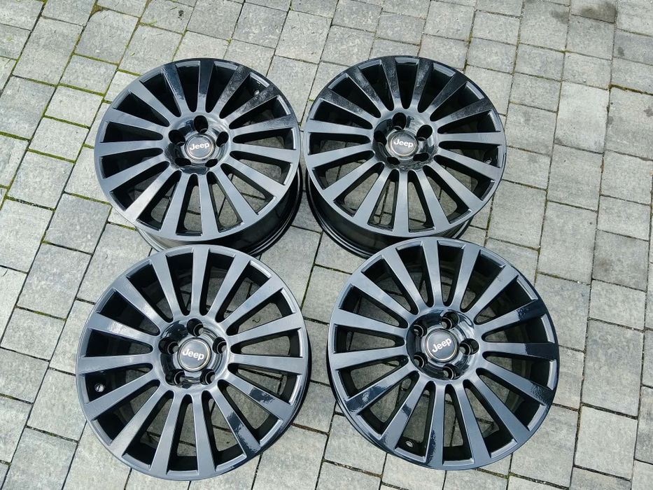 Felgi aluminiowe R17 5x110 Alfa Romeo Jeep Opel czarny połysk 7.5J ET41 OC 65.1
