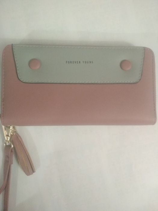 Женский кошелёк на змейке