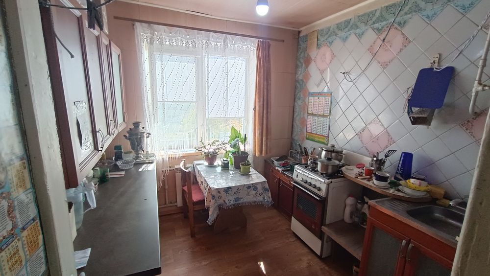 Продаж 3 кімнатної квартири, центр, Чугуїв