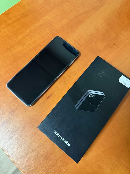 Samsung Galaxy Z Flip6 256 GB | Silver Shadow
