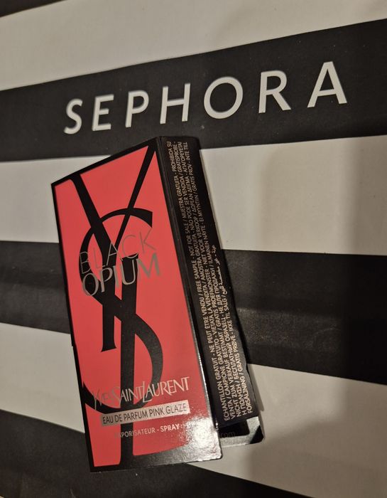 Nowość 2026 z Sephora! Pełne! YVES SAINT LAURENT Black Opium Pink Glaze EDP 1,2 ml zapach kwiatowy owocowy