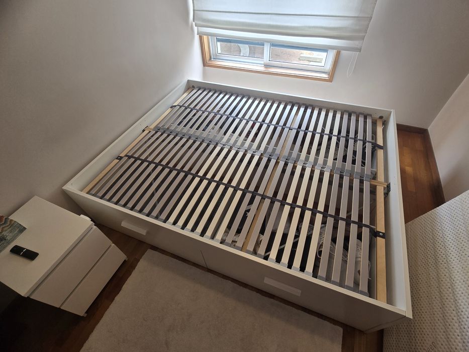 Cama casal  IKEA Brimnes 160x200cm