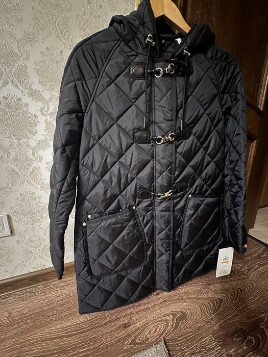 Продам куртку DKNY