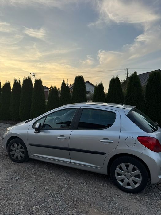 Peugeot 207