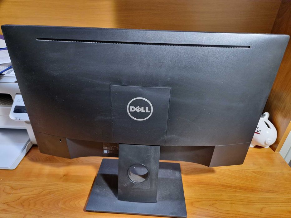 Monitor Dell CN-0W5HWR  3 SZT  w dobrym stanie