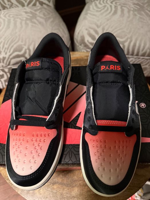 Buty NIKE Air Jordan 1 Retro Low Paris Saint-Germain rozmiar 41