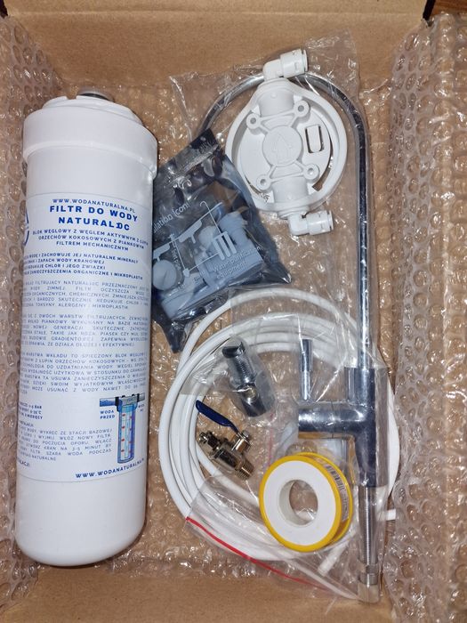 Zestaw filtry do wody. Filtr sedymentacyjny, węglowy kokosowy