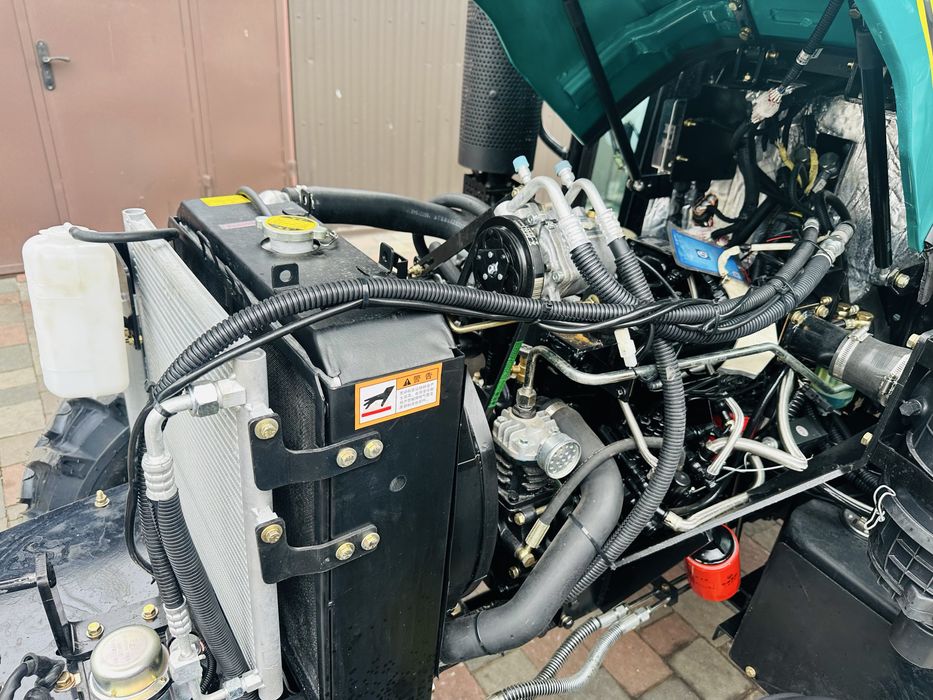 Трактор KENTAVR S 504CСUе