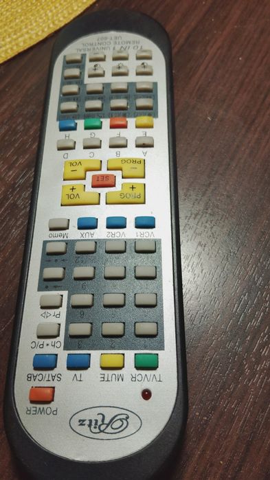 Pilot uniwersalny tv/vcr