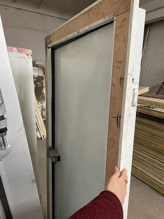 Холодильні двері для холодильних та морозильних камер