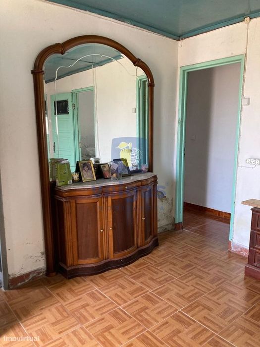 Casa Típica Portuguesa com Terreno de 6346m2