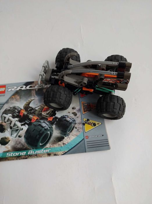 lego  8468 racers stone buster