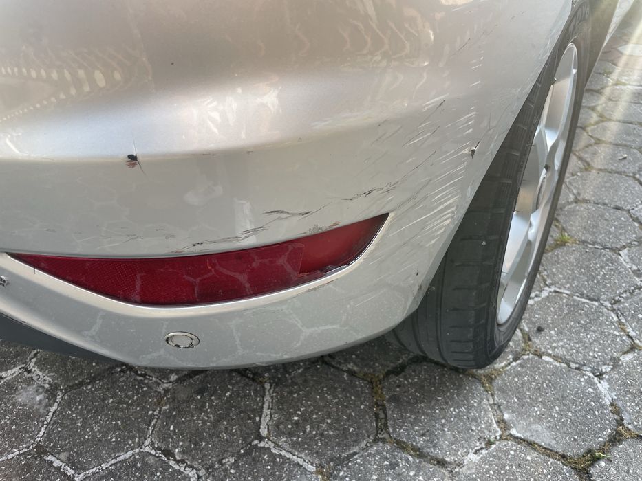 Ford Fiesta 1.25 Duratec de Novembro de 2010  (1242 cm³, 60 cv) , apenas 81 000 km .