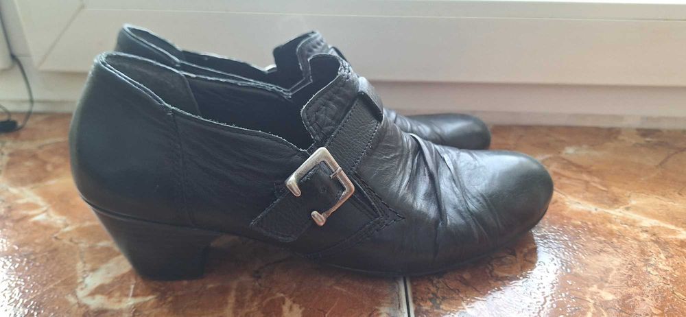 Buty skórzane Rieker, rozmiar 41