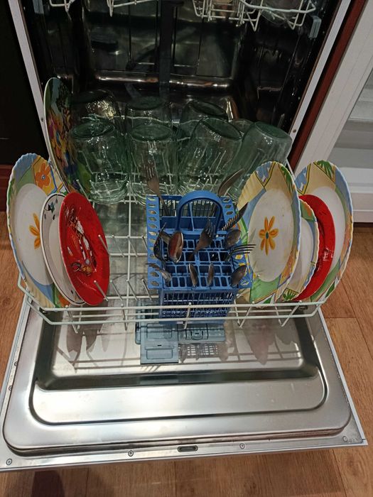 Посудомоечная машина Indesit DFG 60см б/у