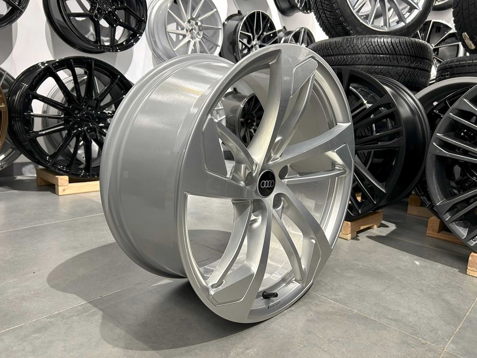 Oryginalne felgi 20 5x112 ET26 Audi RS4 B9 RS5 F5 A5 A7 8W0601/025CN