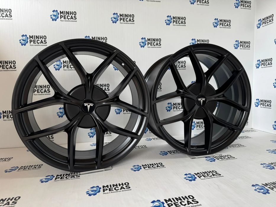 Jantes Look Tesla Model S em 20 (5x114.3) Preto Matte