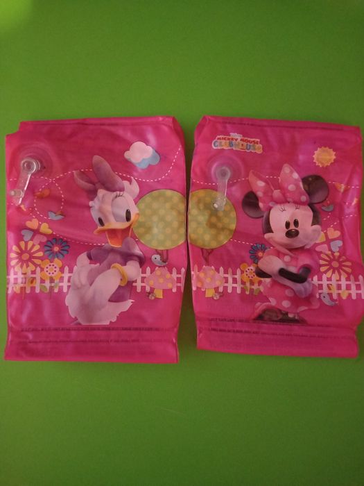 Надувний жилет для плавання