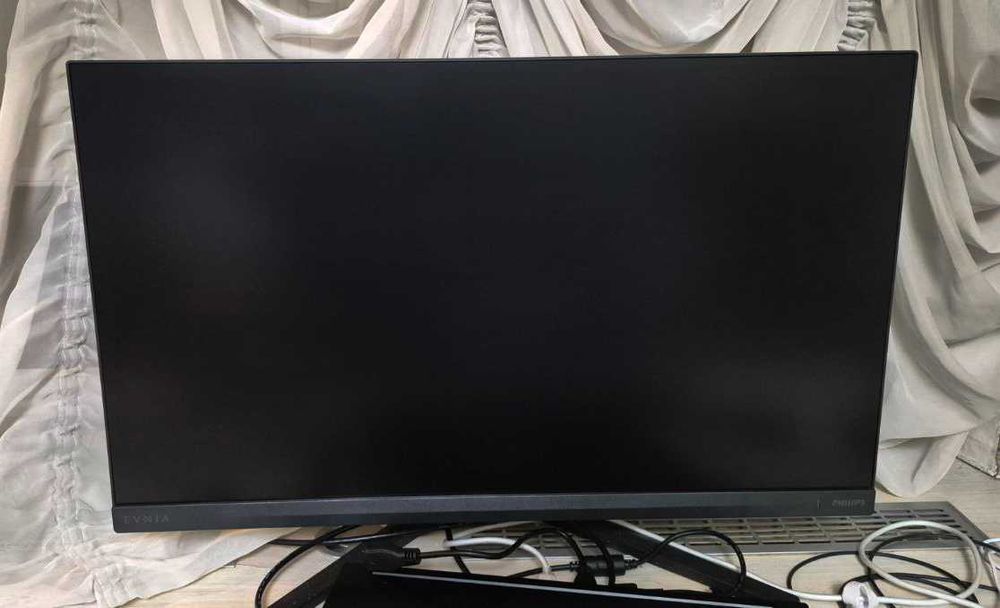 Монитор Philips 27” 1440p (2k), 180 Гц, IPS, 10 bit