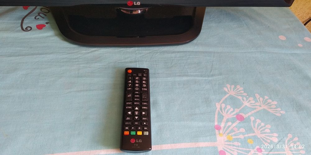 LG 32 ! В идеальном состоянии ! 6 месяцев гарантии !