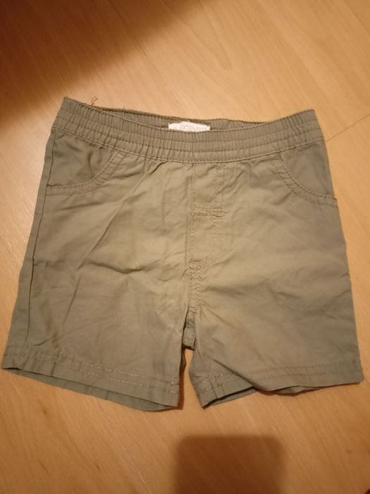 Krótkie spodenki dla chłopca rozmiar 74
